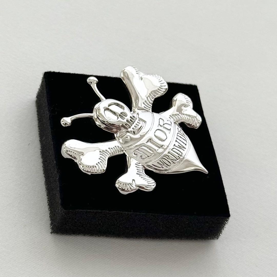 【入手困難】DIOR STUSSY ディオール ステューシー BEE ピン