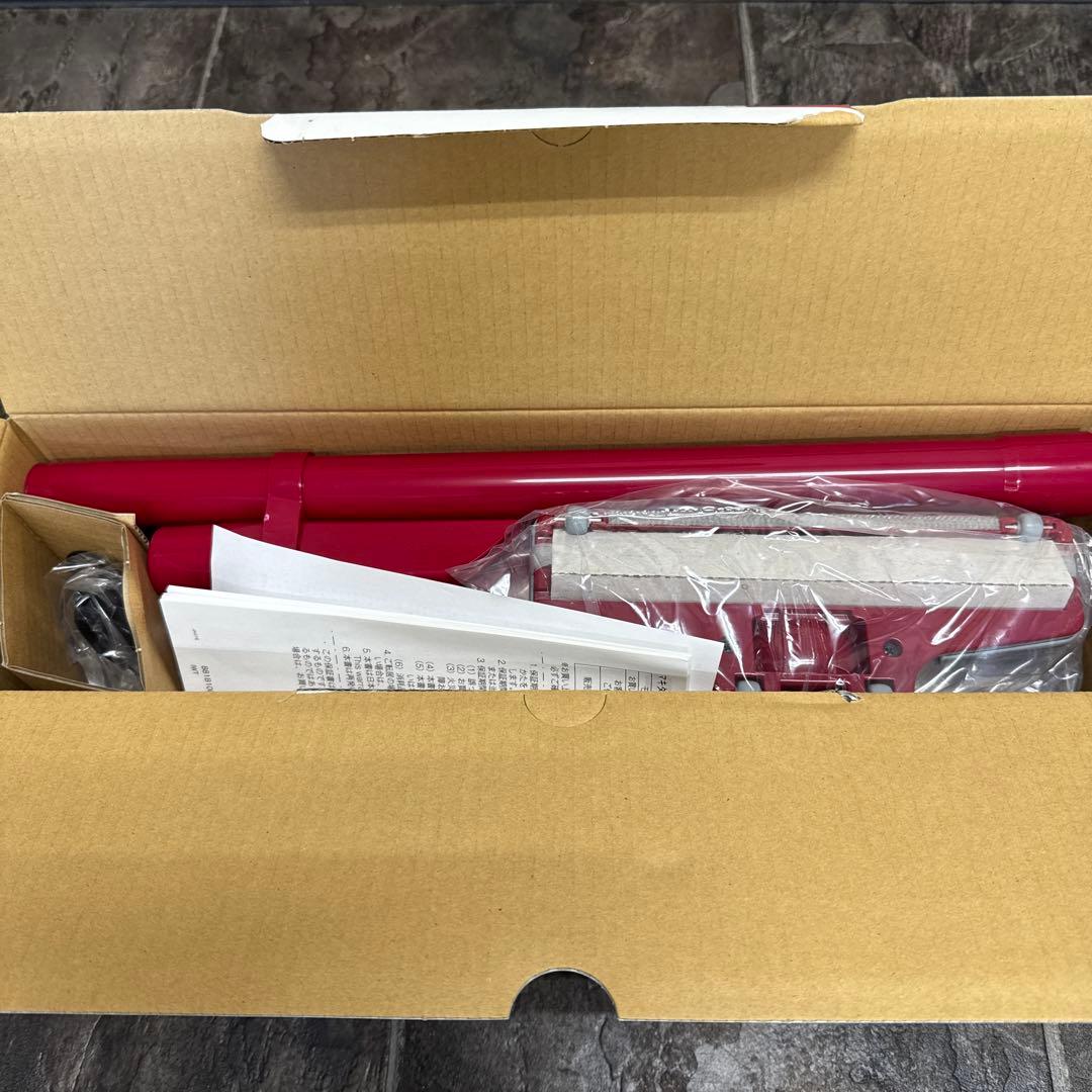 マキタ　充電式クリーナー　CL110DWR 10.8v