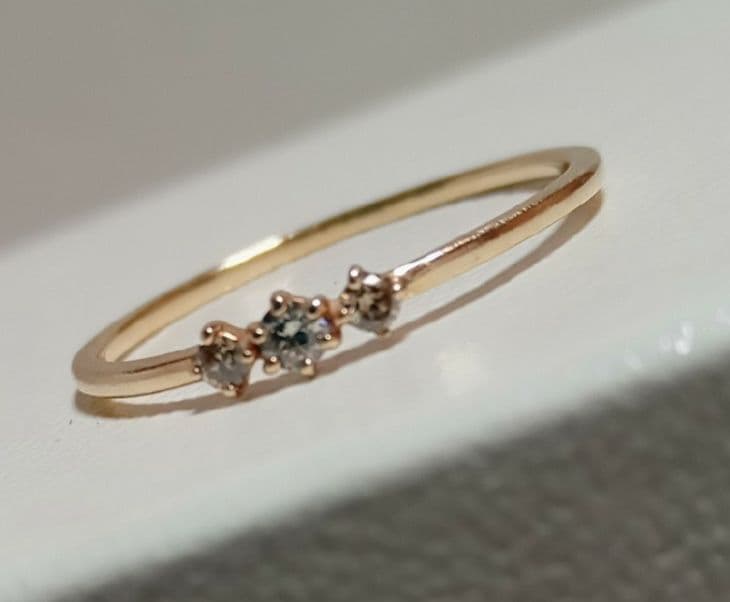 m*4様 4℃k10リング小粒ダイヤ