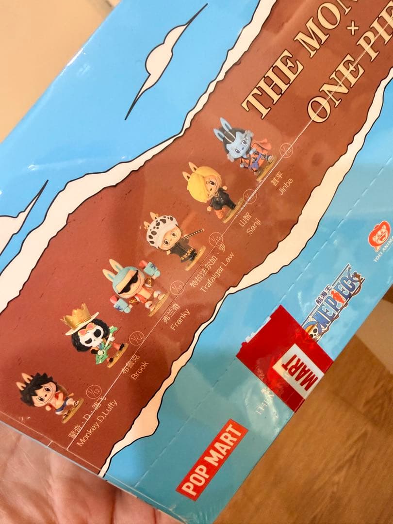 限定 POPMART LABUBU × ONE PIECE アソートボックス