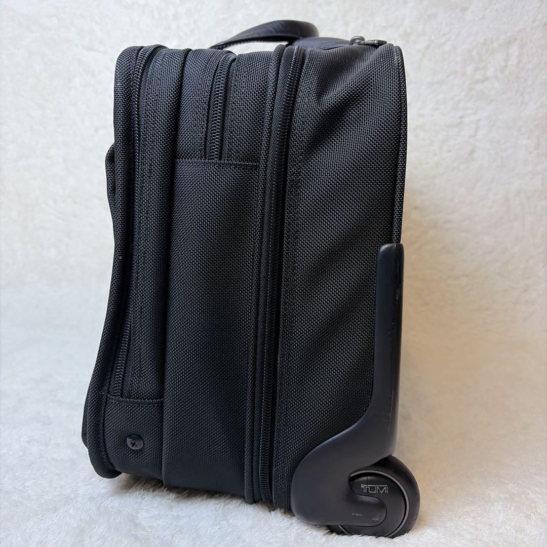 【美品】TUMI キャリーケース 2輪 機内持ち込み可 ビジネス 出張 多収納