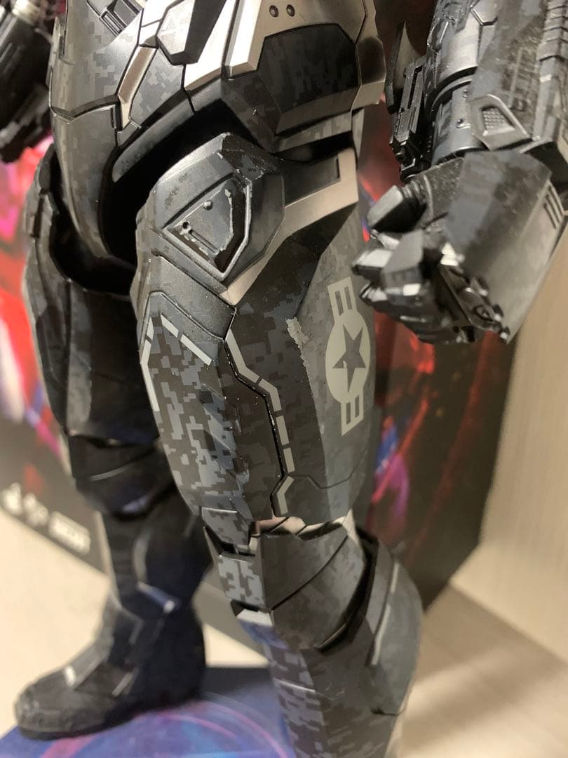 ホットトイズ　ウォーマシンマーク4 インフィニティーウォー