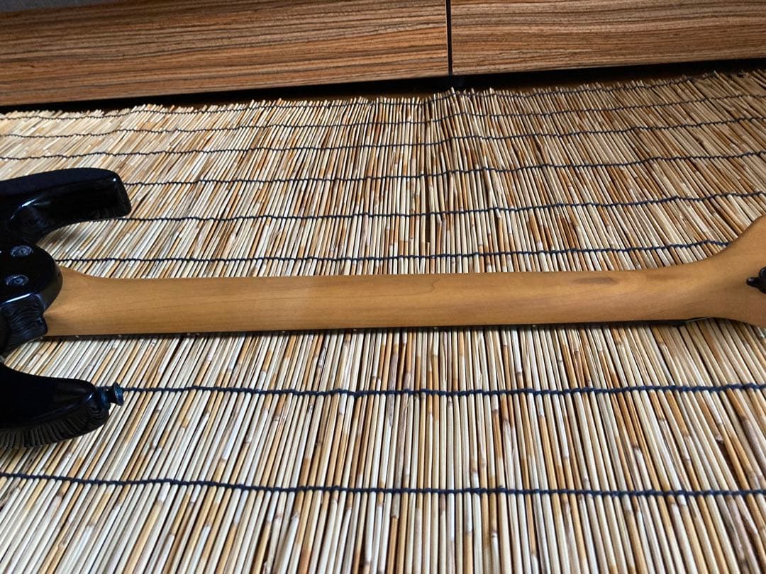 ☆高貴なダークレッド　新機能満載Aria Pro II ST