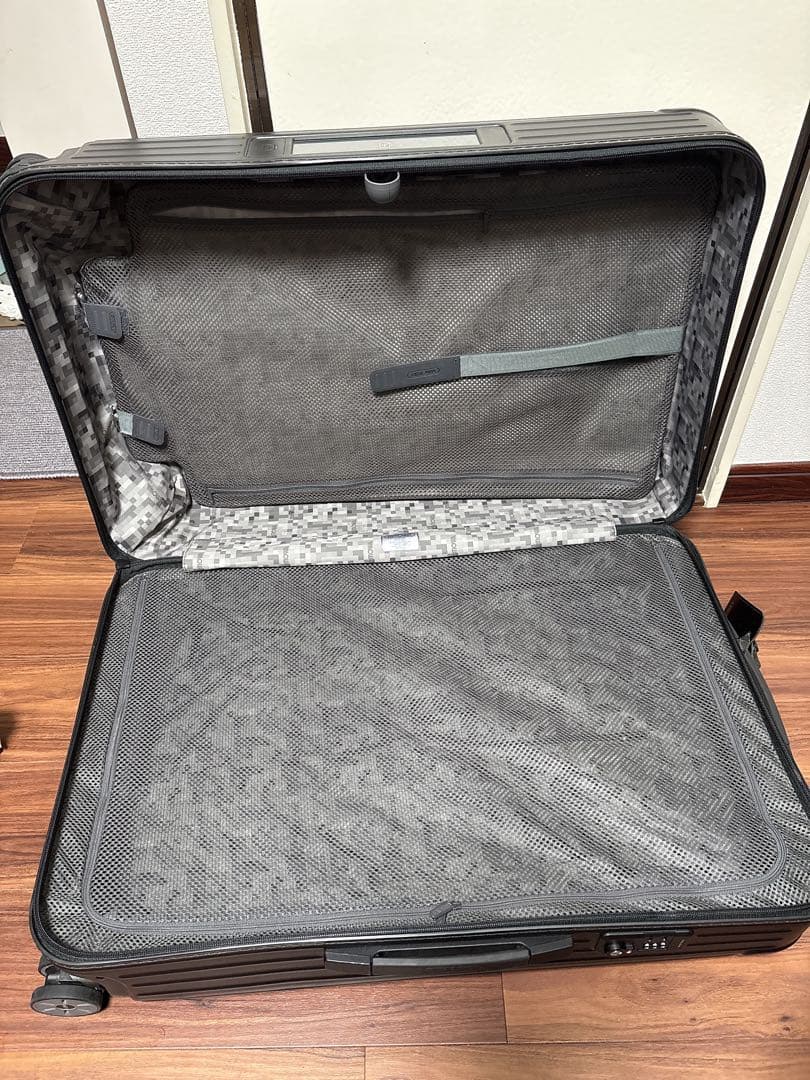 リモワ サルサ TSAロック マットブラック RIMOWA SALSA 86L