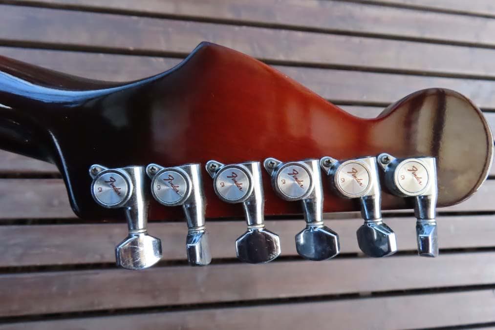 フェンダー　カリフォルニア　C-２　1985年製　中古