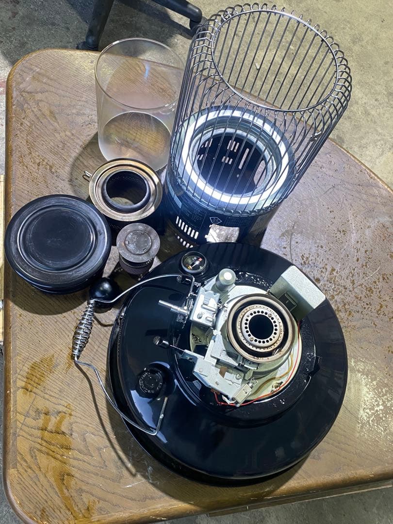 トヨトミ 自然換気オープン灯油ストーブ RB25B【灯油送料無料】