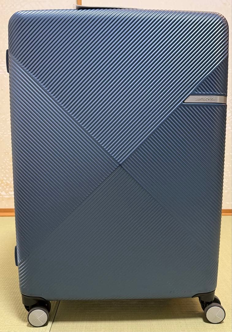 サムソナイト・ヴォラント　スピナー75 エキスパンダブル　ネイビー