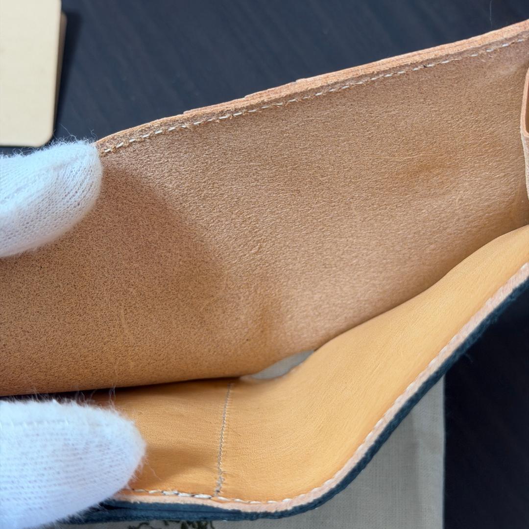 【新品未使用】イルビゾンテ 二つ折り 財布 がま口 ロゴ ブラック系