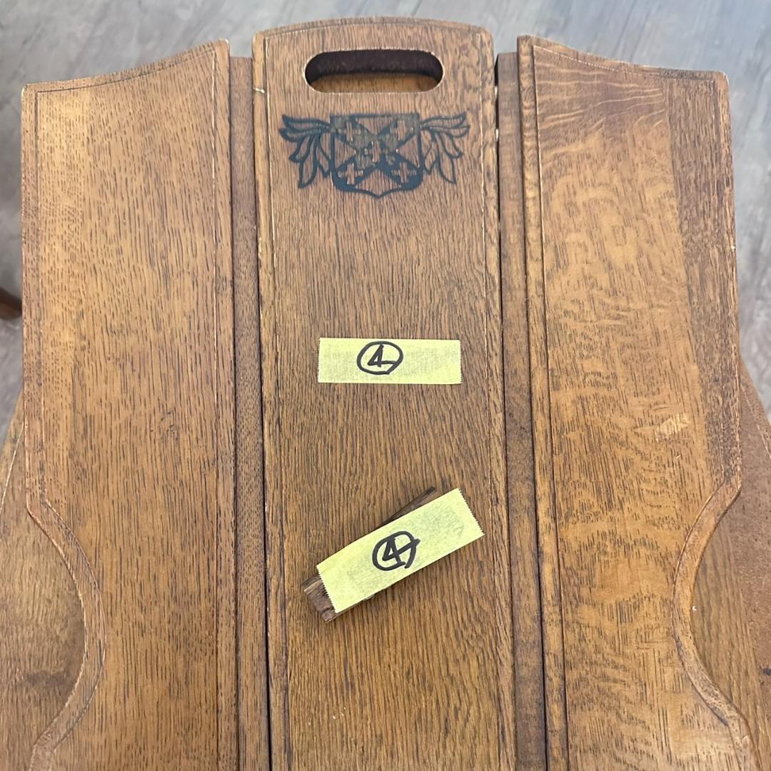 オールドカリモク　ルスティック　ダイニングチェア　紋章　焼印入り　　4脚