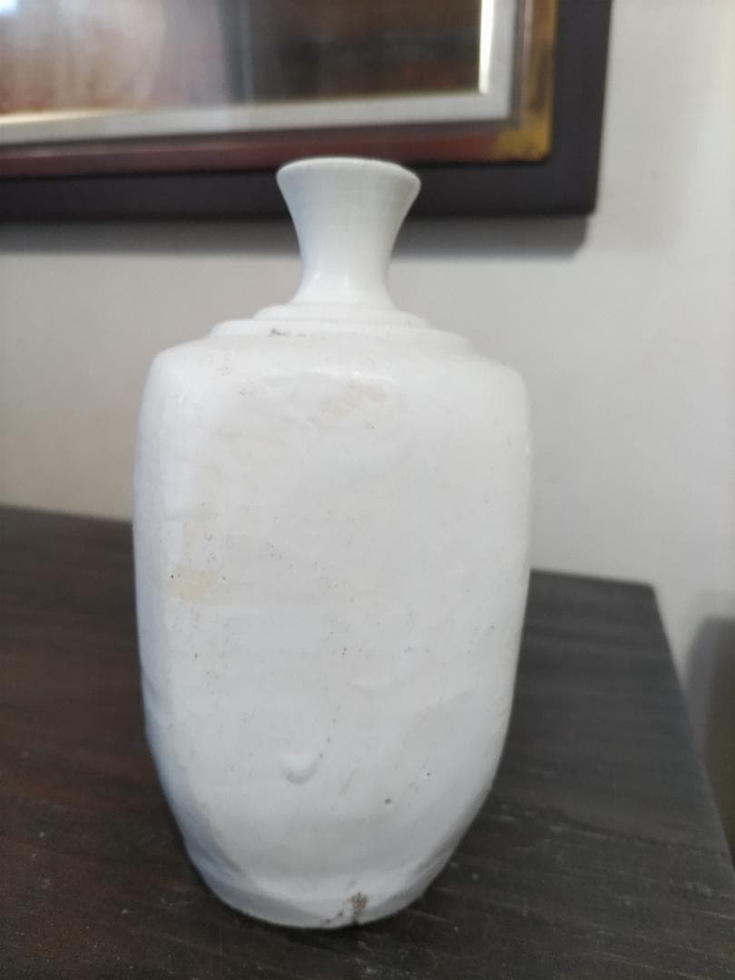 珍！鞆徳利　白磁　生掛け釉　削り出し成型