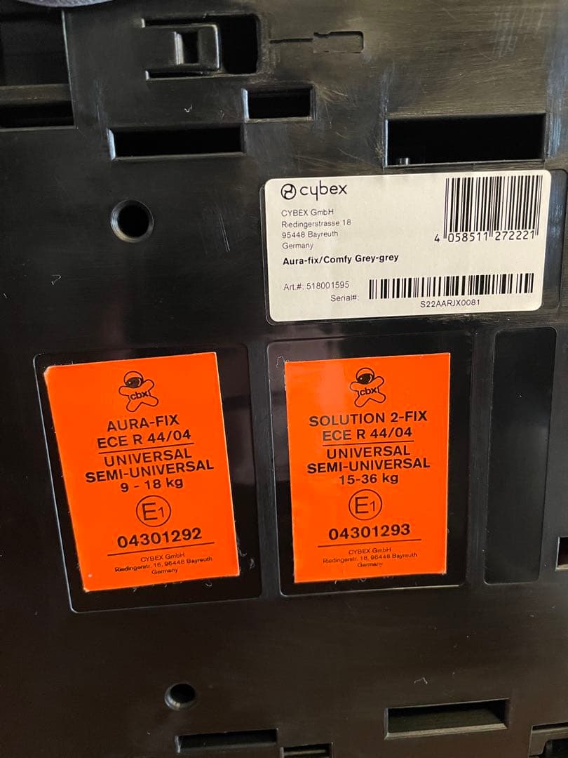 cbx AURA-FIX アウラフィックス　車用チャイルドシート グレー