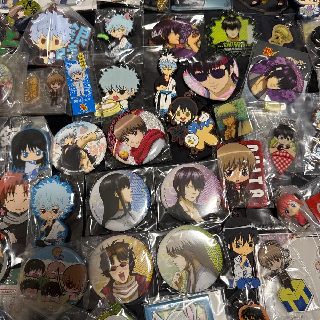 銀魂　缶バッジ　ラバーストラップ　アクリルスタンド等　約130大量まとめ売り