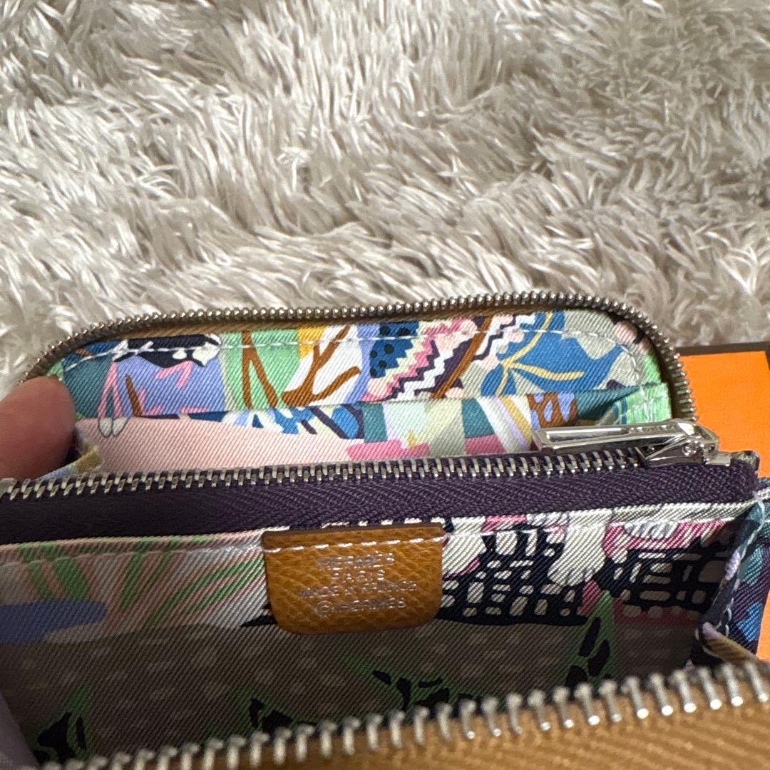 HERMES アザップ　シルクインコンパクト 美品