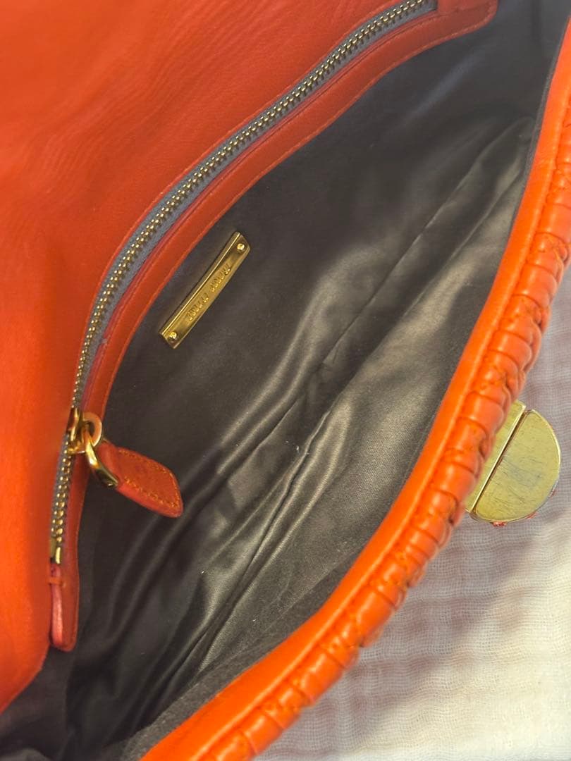 miumiu クラッチバック　早い者勝ち！