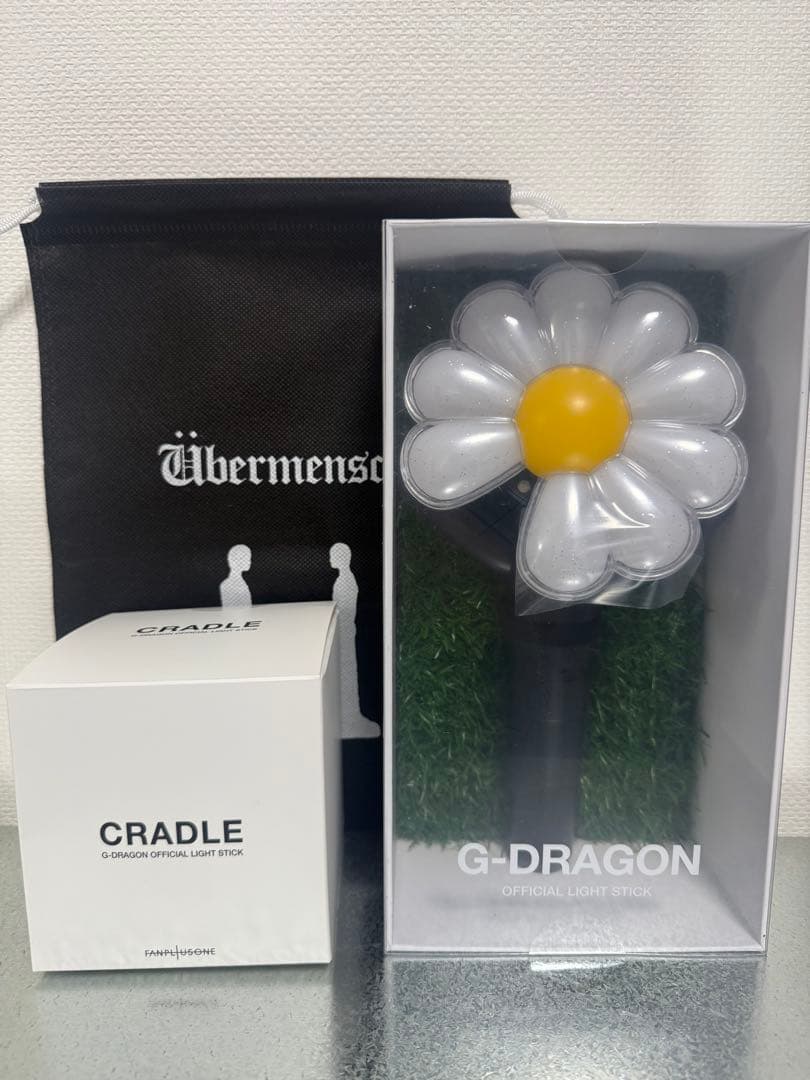 G-DRAGON OFFICIAL LIGHT STICK スタンド付き