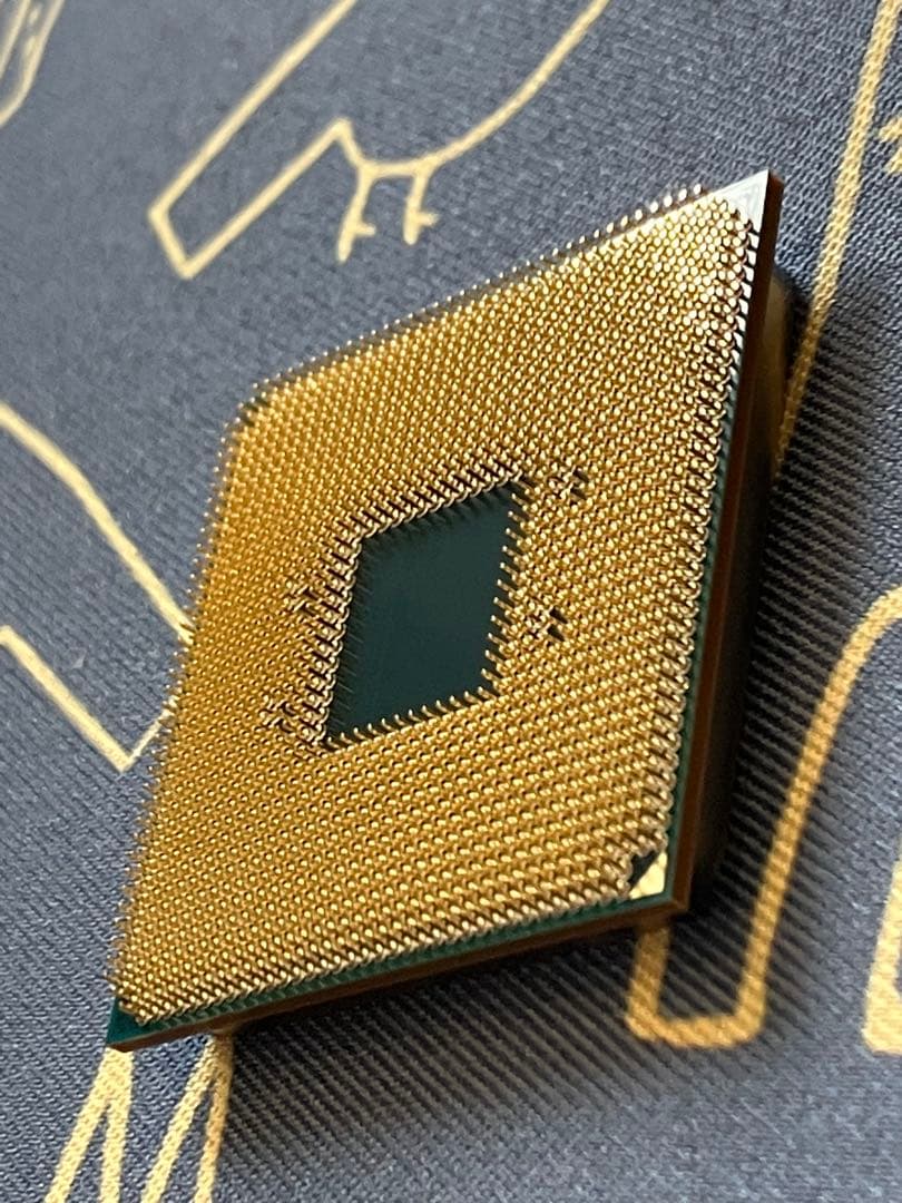 AMD Ryzen 7 5700X3D 8コア CPU