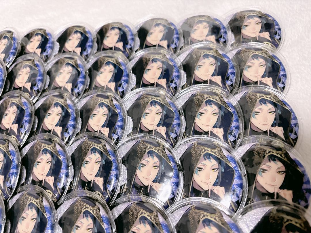 ツイステ ジェイド スモプラ 式典服 缶バッジ