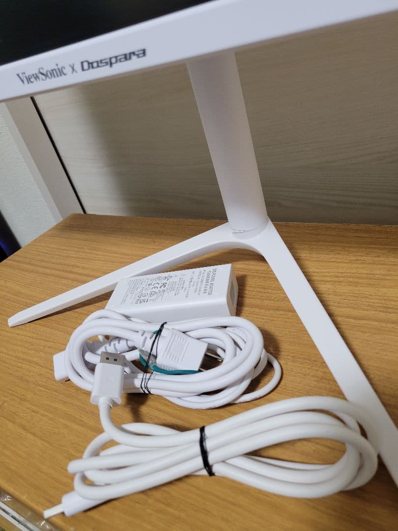 おしゃれ　VX2728J-2K-W-72 27型2Kゲーミングモニター　25年製