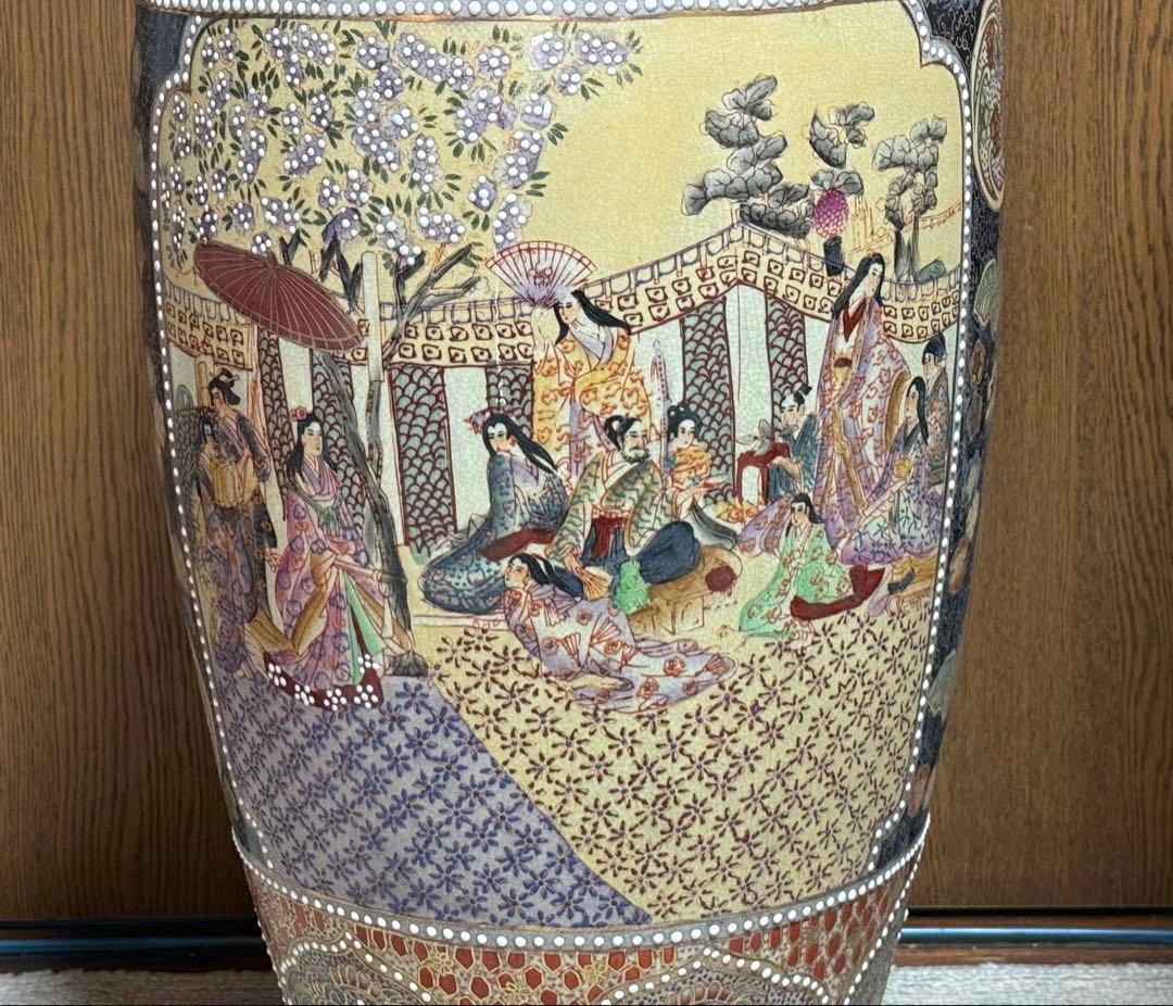 薩摩焼　金彩人物紋大瓶　特大　送料込み250527