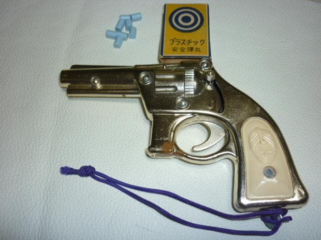 美品 1960年頃昭和35年◆太陽仮面 ピストル 箱付きプラスチック安全弾丸付き