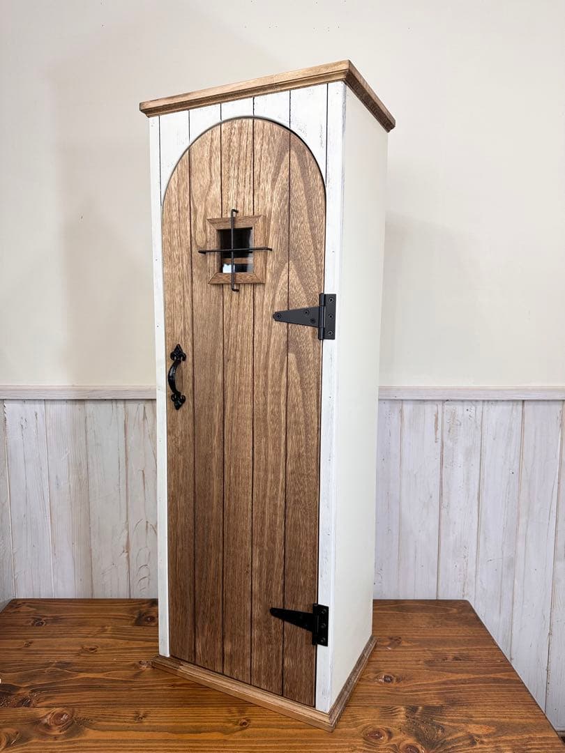 ち*そ様 【1点のみ、補修ありのためお値引き】アンティークの扉のようなキャビネッ