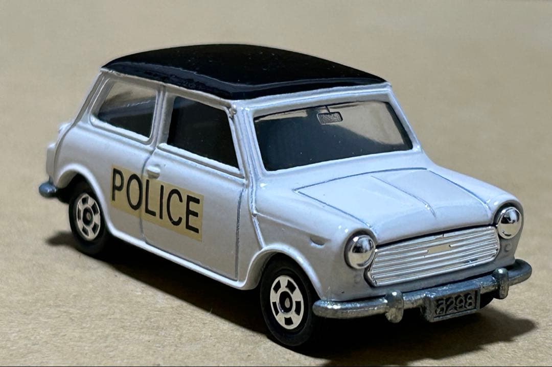 トミカ ミニクーパー トラフィック特注 ポリスカー②