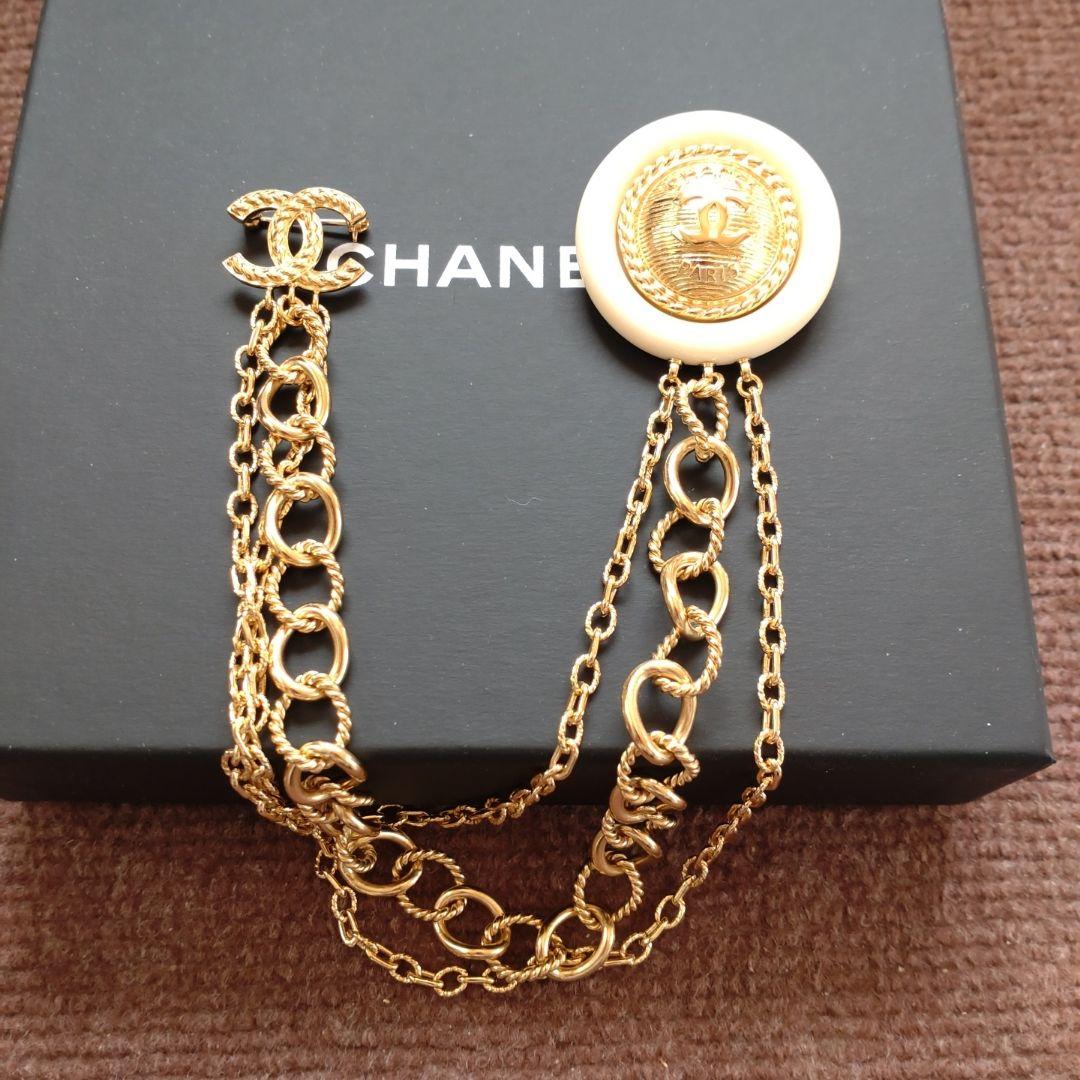 Mari／CHANEL ゴールド ブローチ チェーン付き