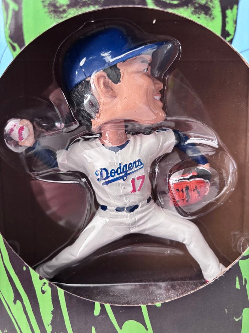 ロサンゼルス・ドジャース キャップとフィギュアセット