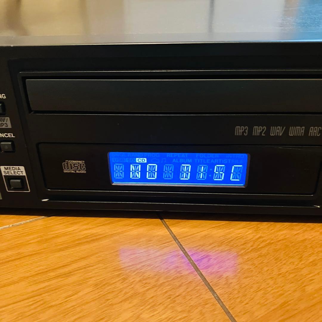 TASCAM CD-200SB 業務用 CD プレイヤー 通電確認済み