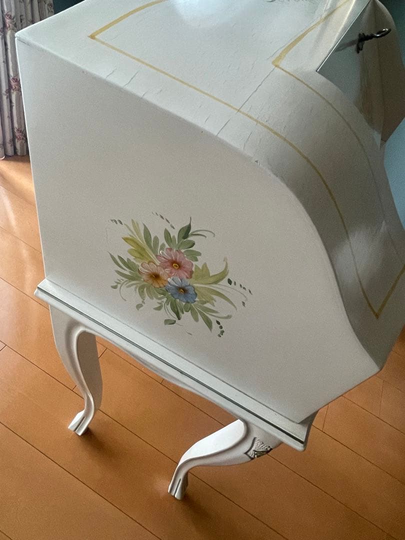 イタリア製❀︎花柄❀︎猫足ライティングビューロー・デスク(送料込み)