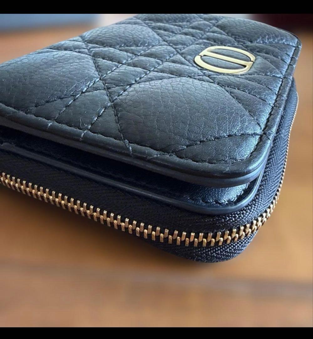 ディオール　二つ折り財布