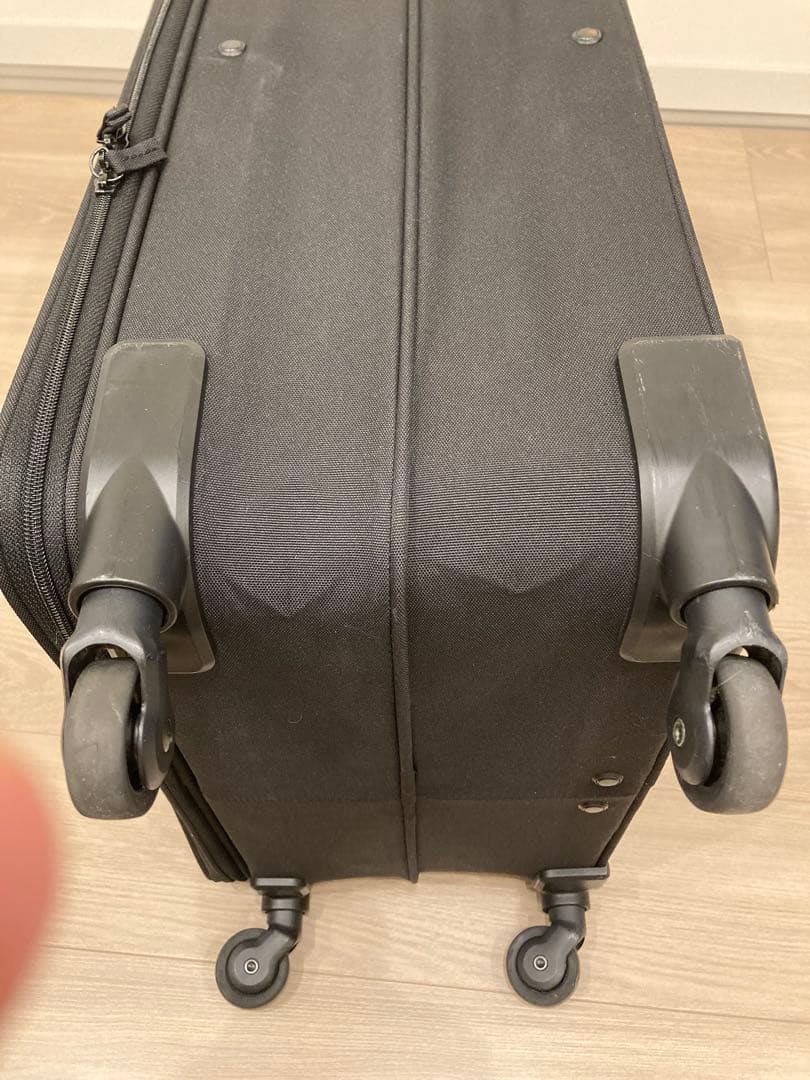 【無印良品】半分の厚みで収納できるソフトキャリーケース 63L ブラック