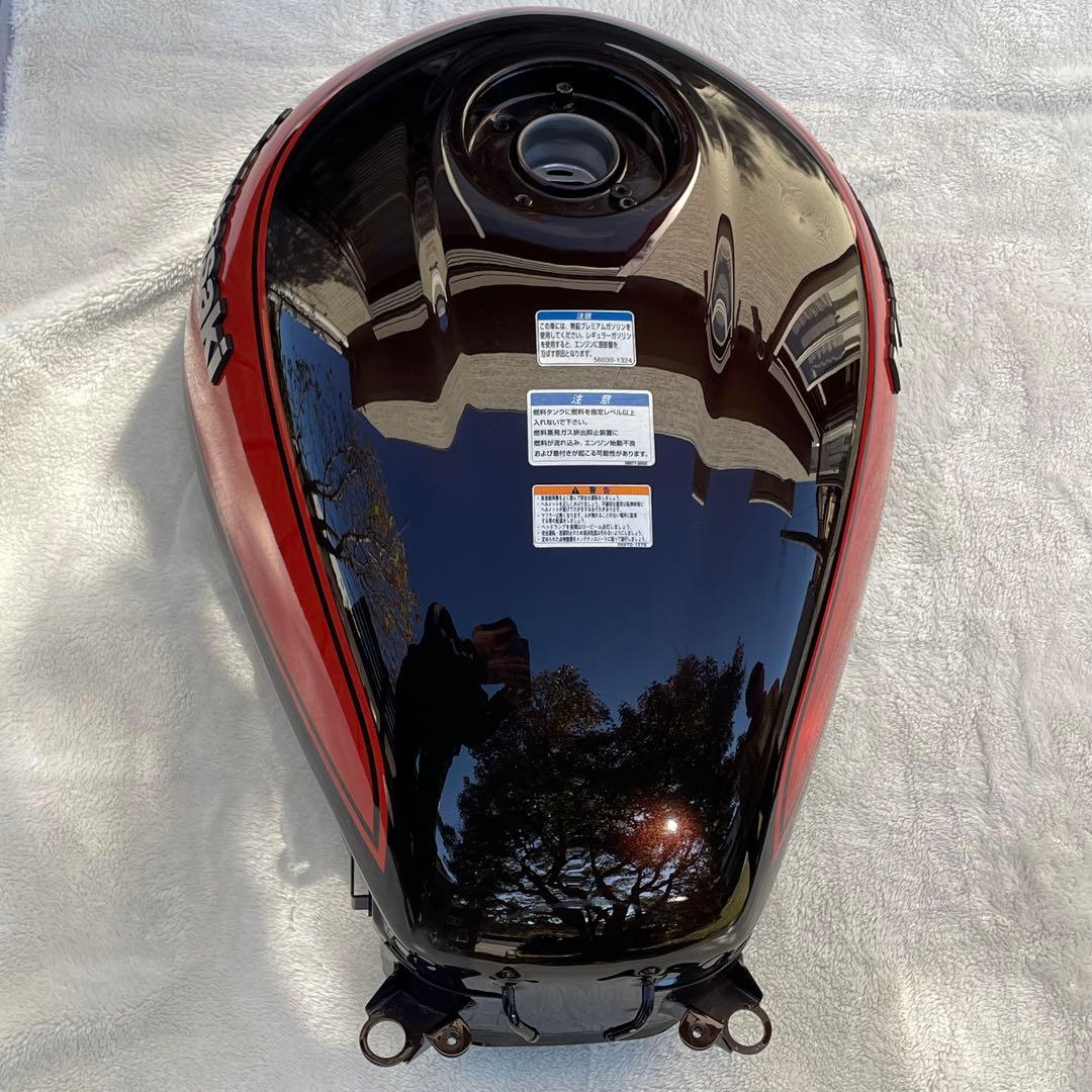 Kawasaki Z900RS 火の玉レッド ガソリンタンク