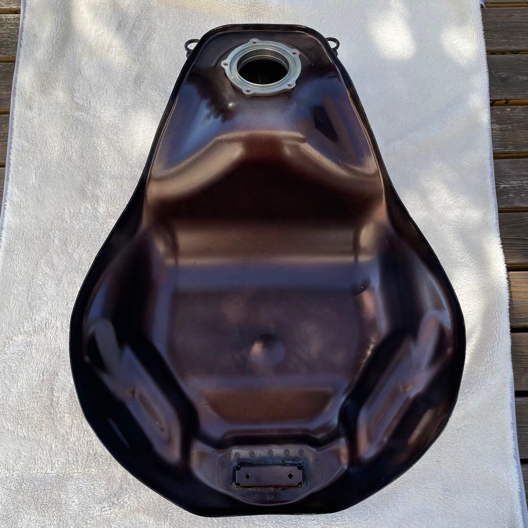 Kawasaki Z900RS 火の玉レッド ガソリンタンク