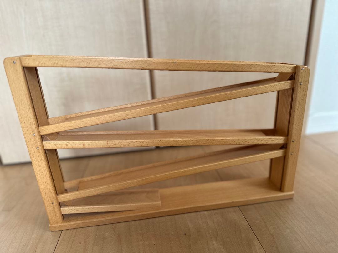 木製　車のおもちゃ　トレインカースロープ　ベック社　BECK 車付き