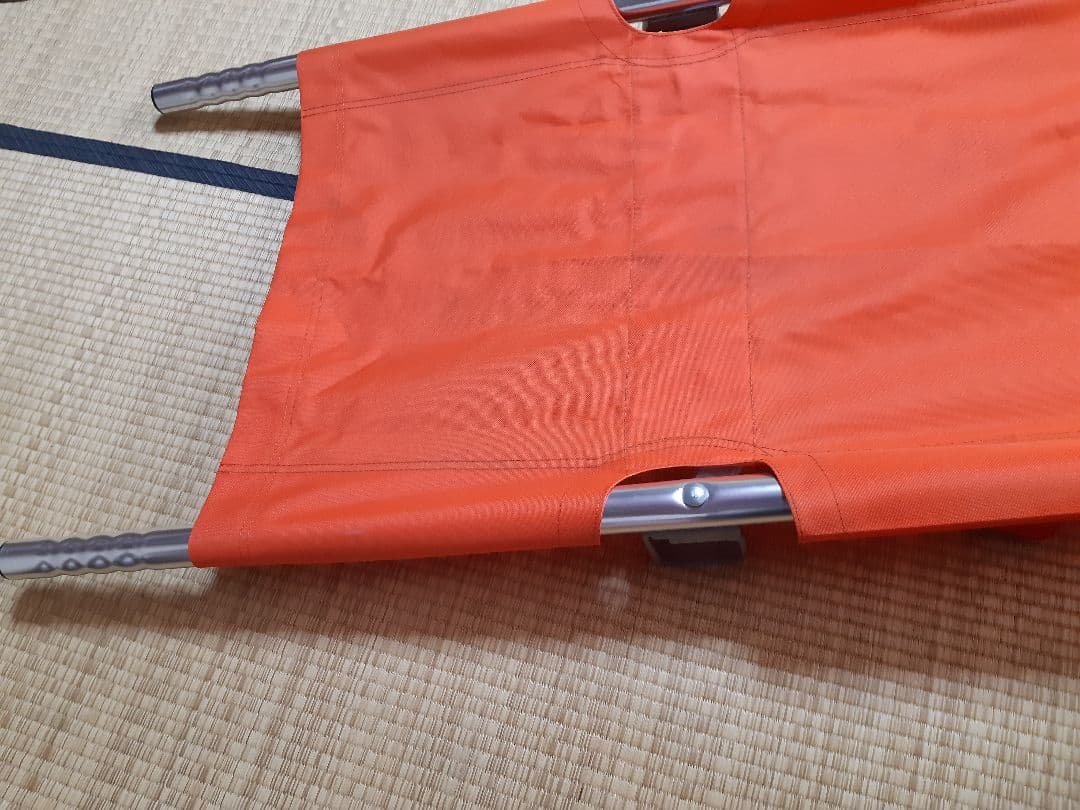 折り畳み　担架　ストレッチャー