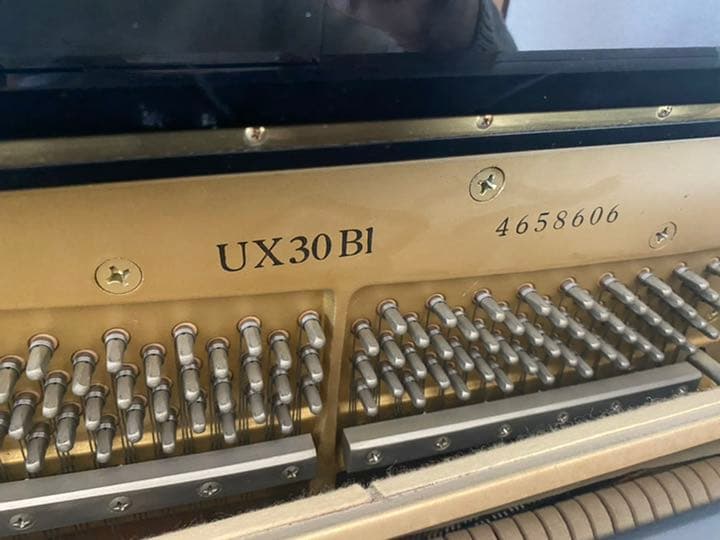 YAMAHA アップライトピアノ　UX30Bl