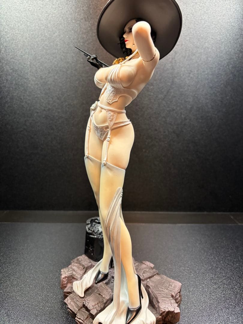 バイオハザード ヴィレッジ ドミトレスク夫人 フィギュア