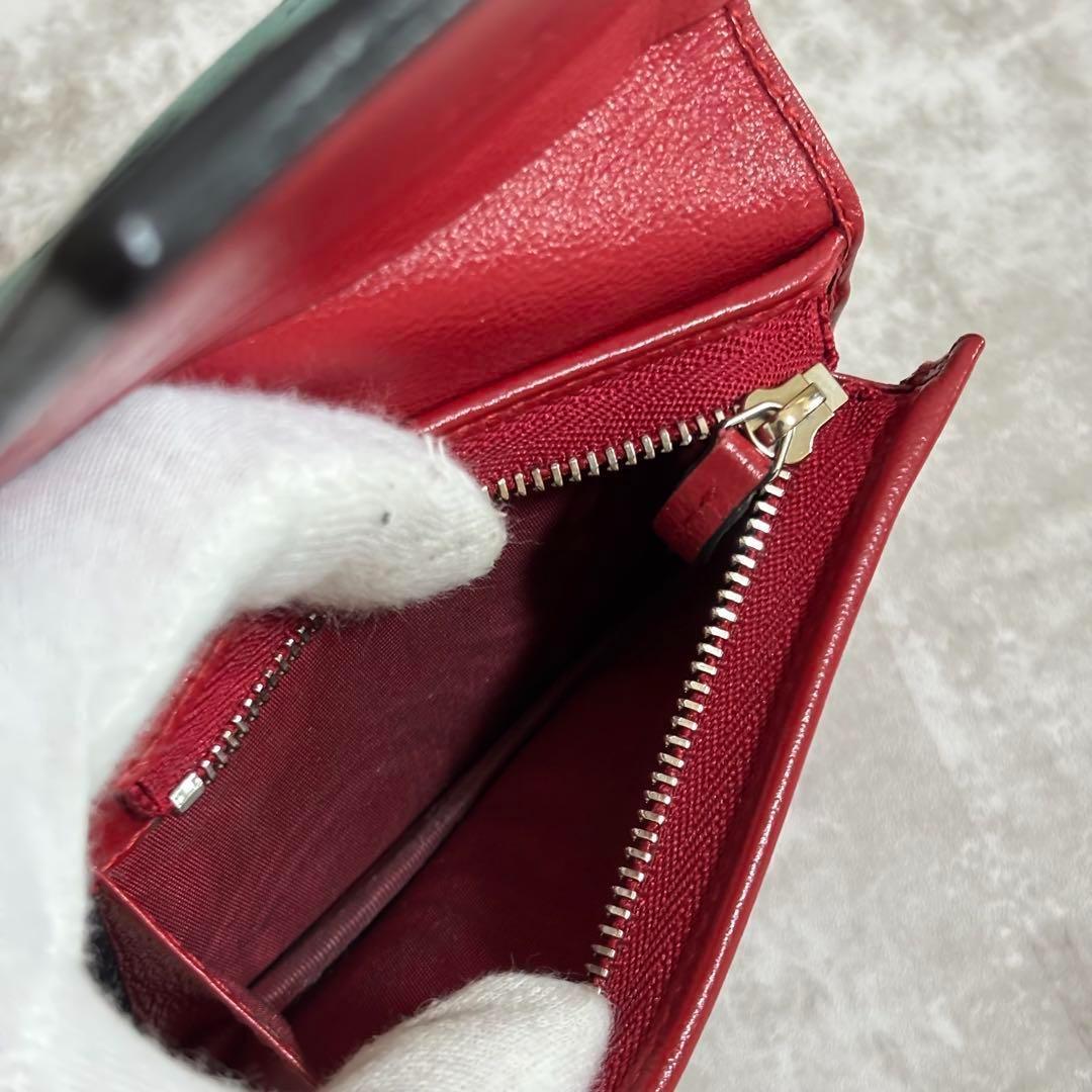 J105 GUCCI グッチ　二つ折り財布 GG マーモント キルティング