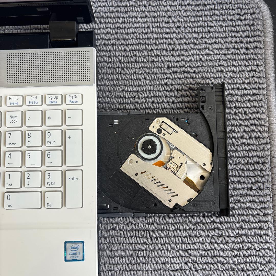 NEC LAVIE NS750/H i7-7500U メモリ8GB タッチパネル