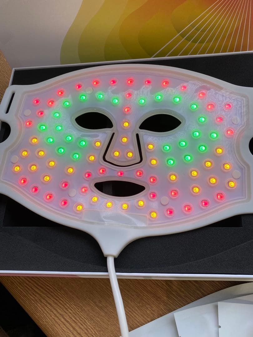 カレントボディLED 4イン1 マスク