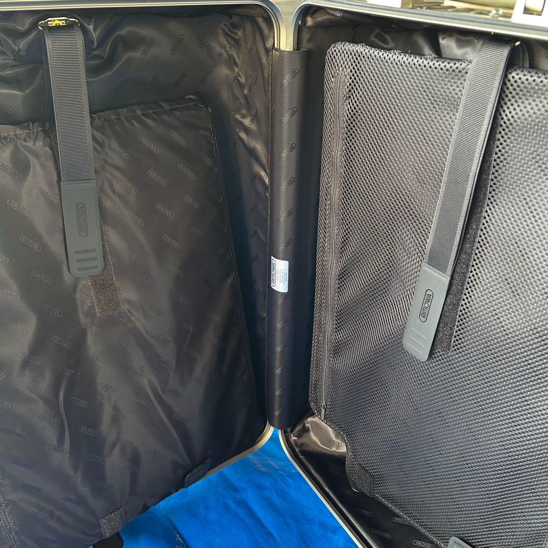 ドイツ製 RIMOWA トパーズ チタニウム 64L TSAロック 4輪