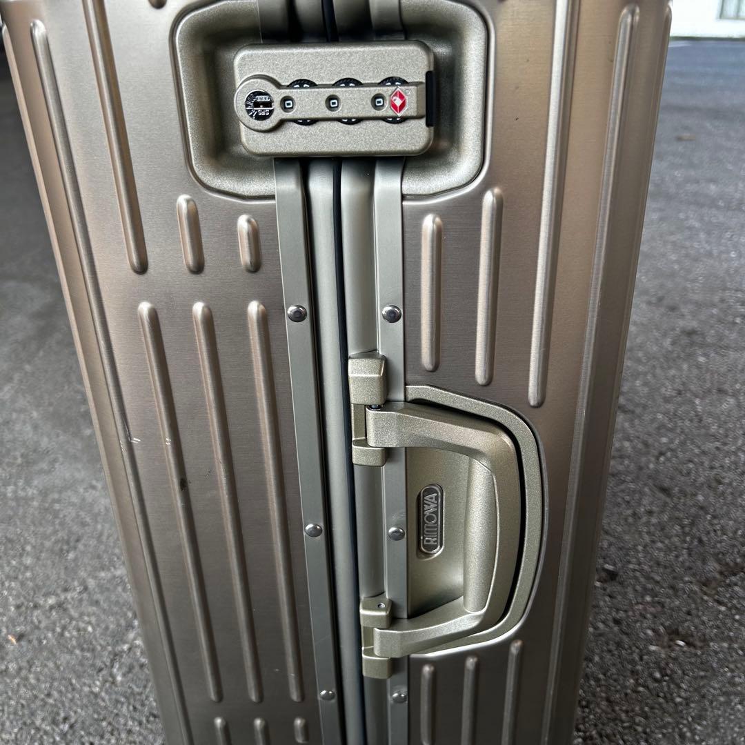ドイツ製 RIMOWA トパーズ チタニウム 64L TSAロック 4輪