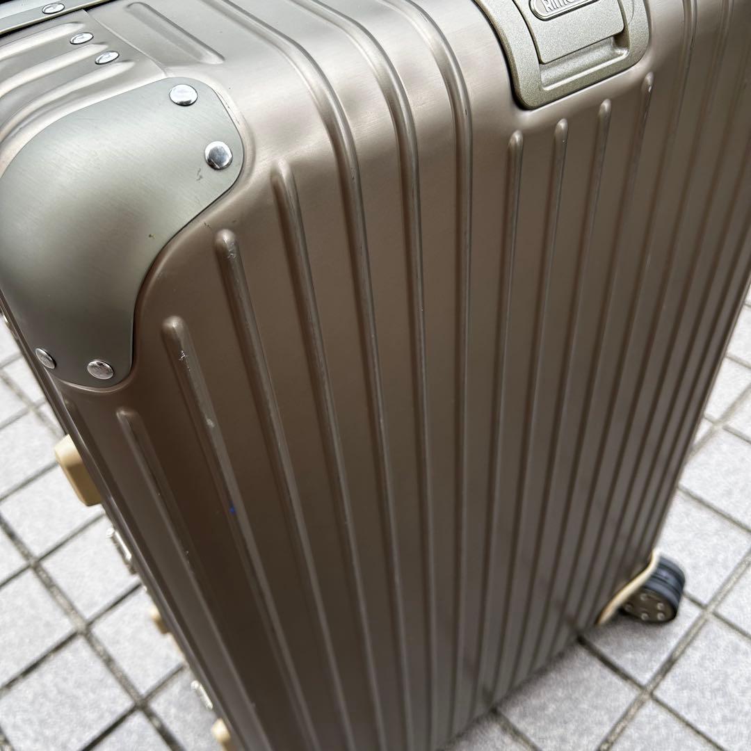 ドイツ製 RIMOWA トパーズ チタニウム 64L TSAロック 4輪