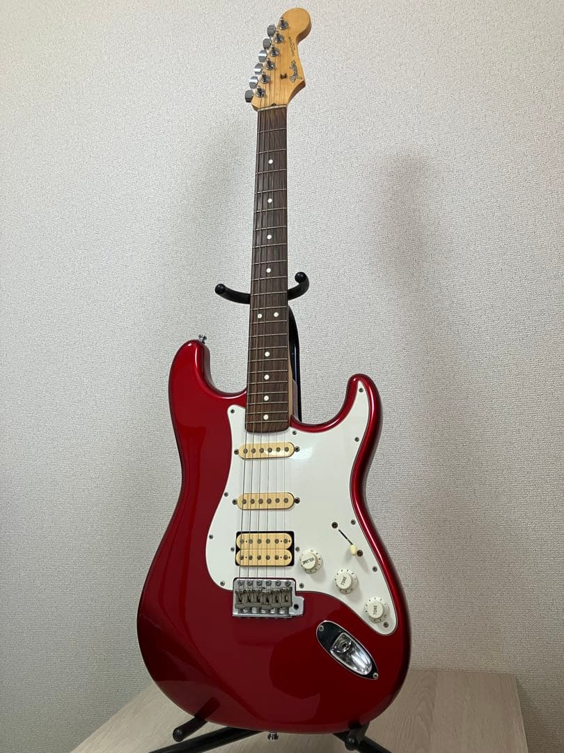 Fender エレキギターレッド ストラト