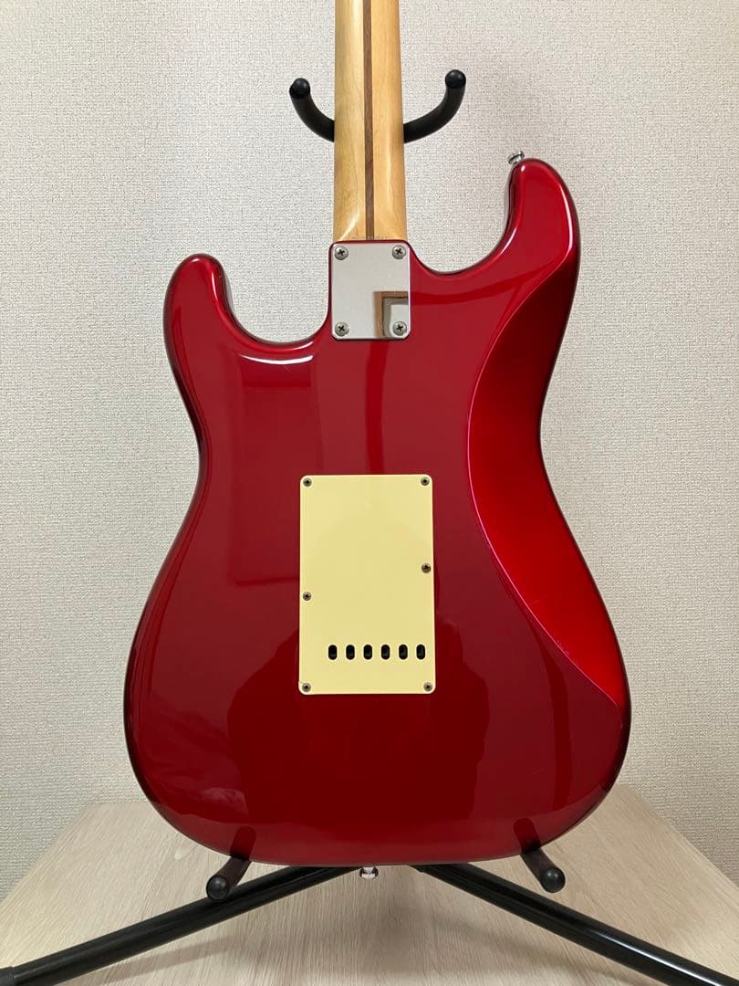 Fender エレキギターレッド ストラト