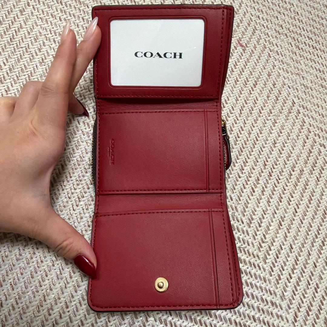 COACH 赤 三つ折り財布 箱付き