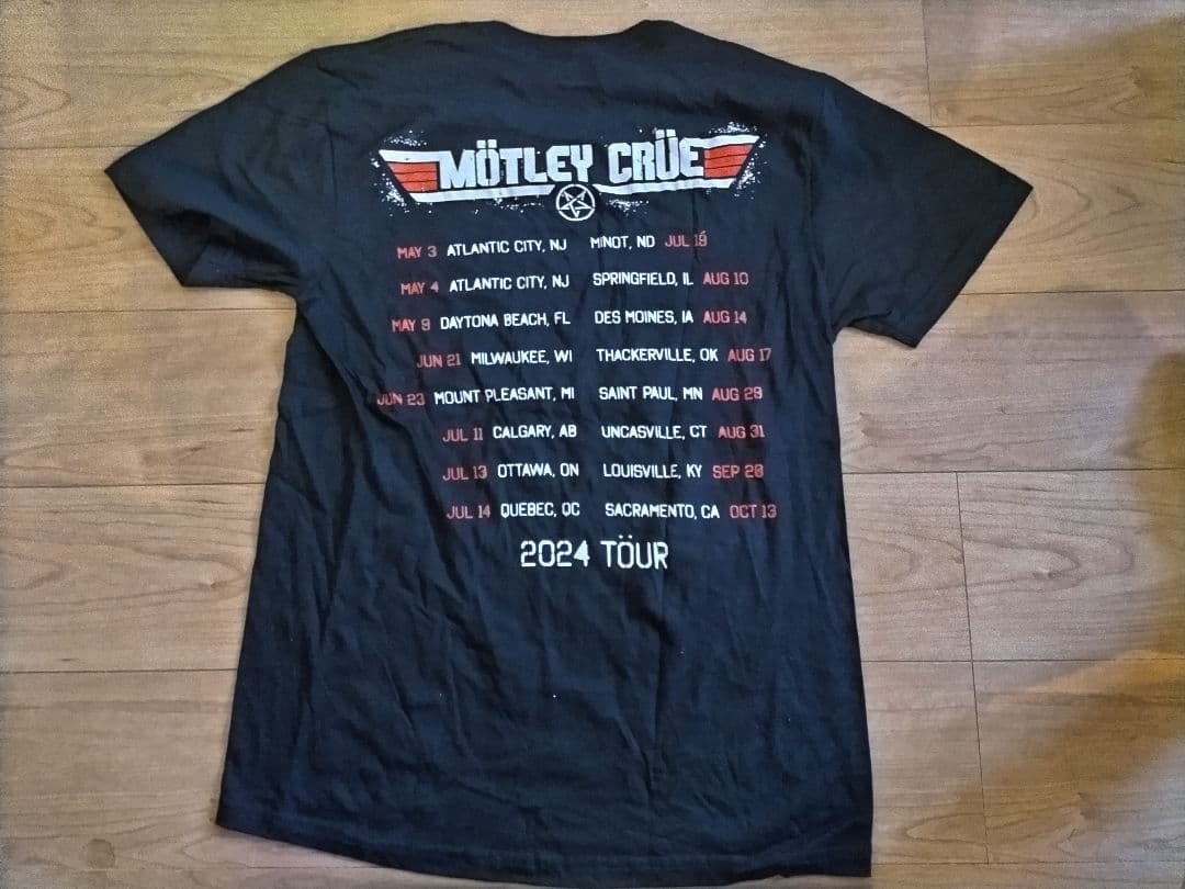【レア】MOTLEY CRUE 2024アメリカツアーTシャツ【Мサイズ】