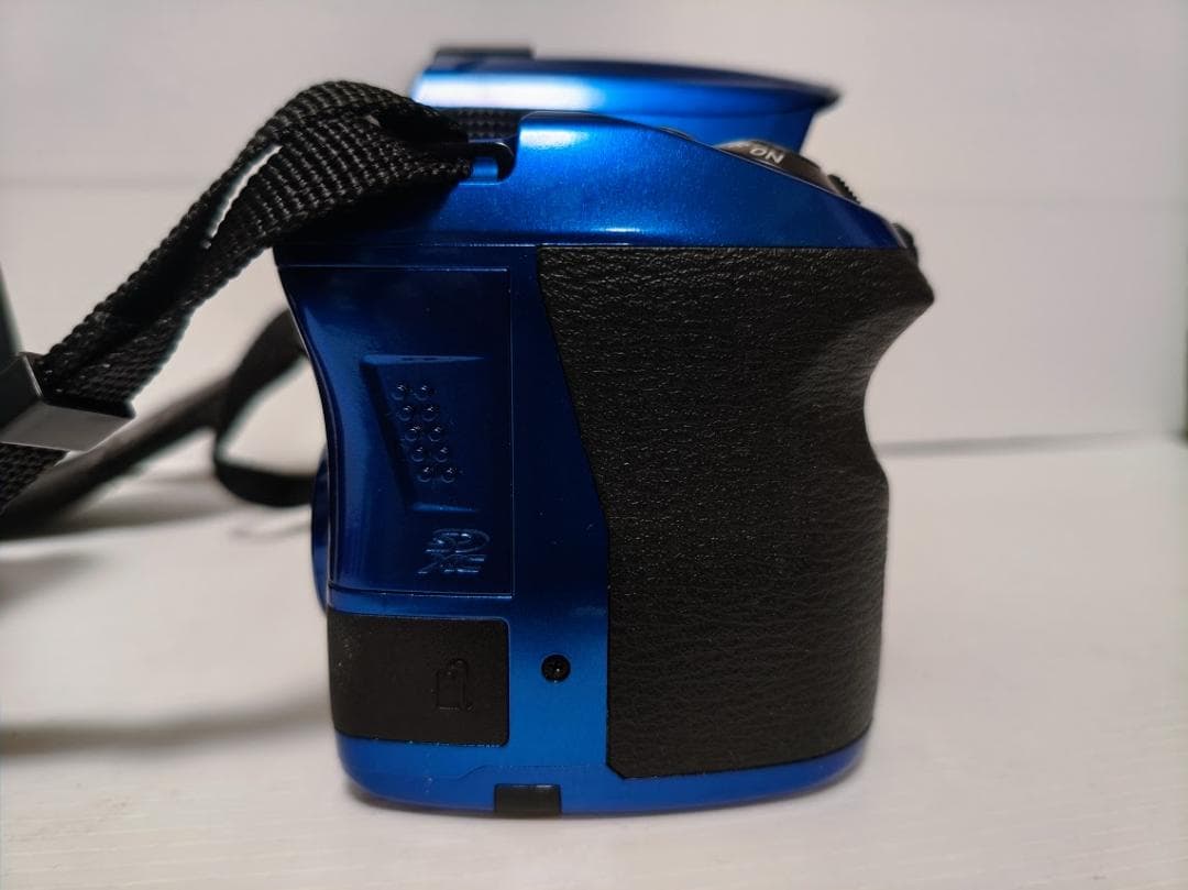 PENTAX K-30 デジタル一眼レフ 青