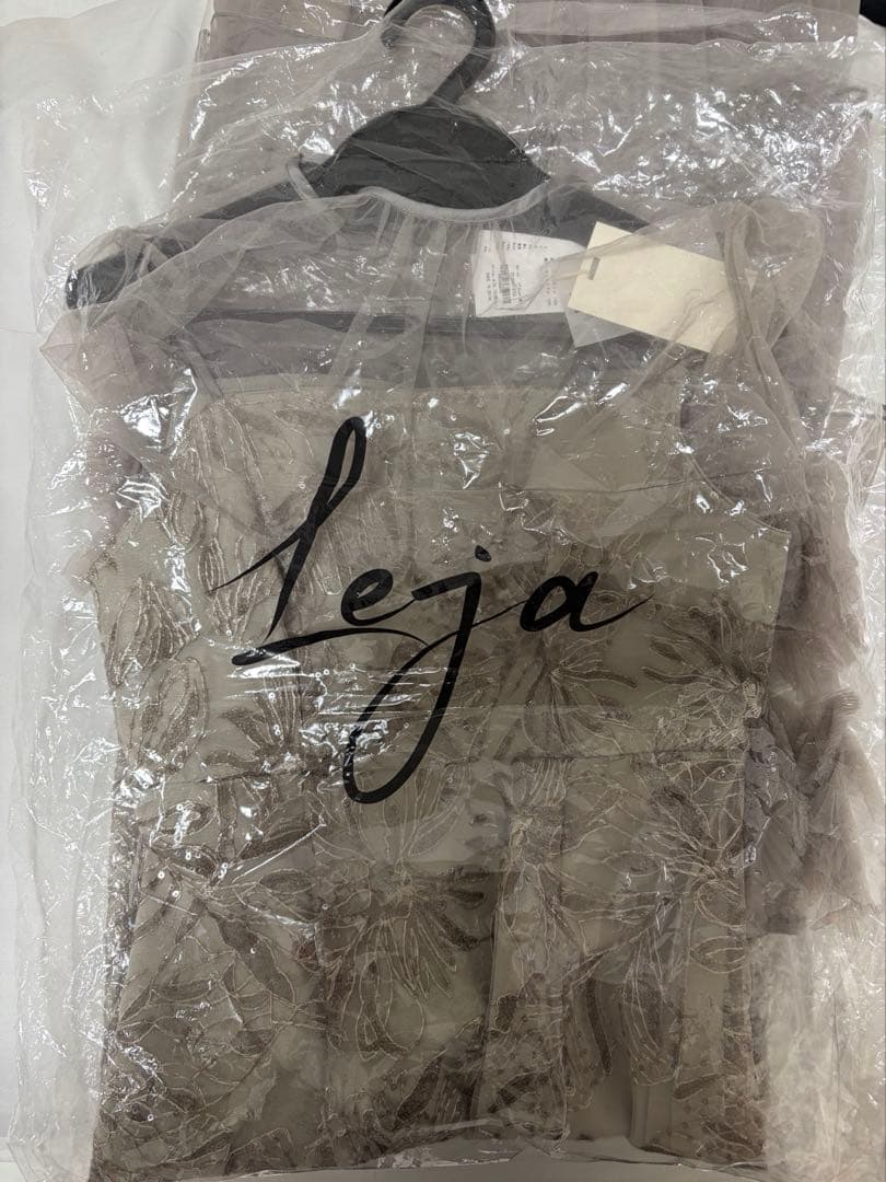 LEJA フラワースパンコールチュールフリルスリーブIラインワンピースドレス